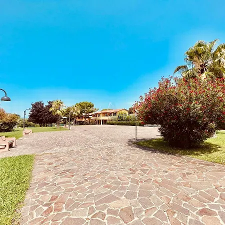 Mercury - Vista Con Piscina Sirmione