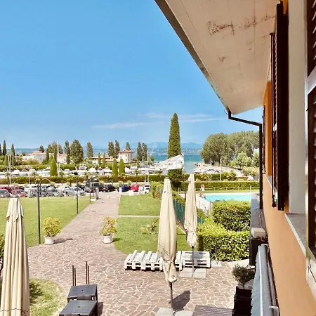 Mercury - Vista Con Piscina Appartement Sirmione
